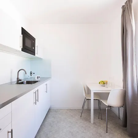 Zeitraum Student House - U Pruhonu
